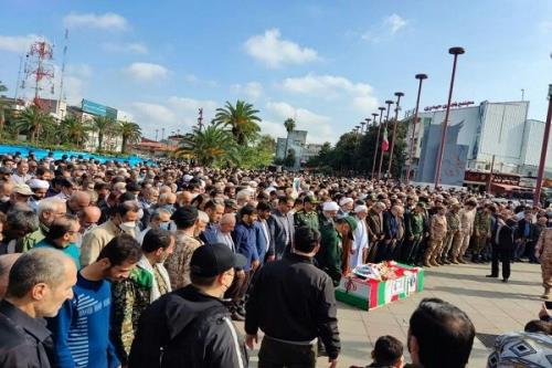 پیکر بسیجی شهید مدافع امنیت در رشت تشییع شد