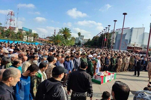 پیکر بسیجی شهید مدافع امنیت در رشت تشییع شد