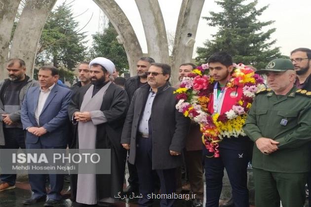 استقبال آستارایی ها از نایب قهرمان کاراته آسیا به علاوه تصاویر