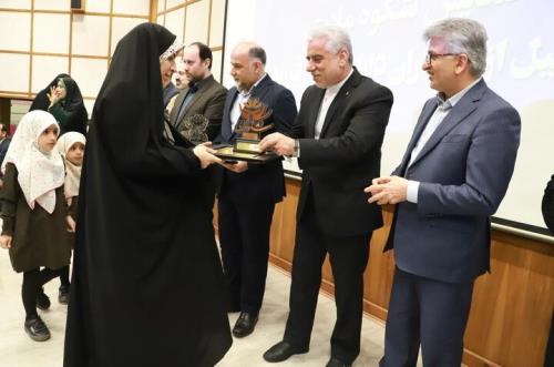 پشتیبانی از خانواده های دارای ۳ فرزند به بالا در دستور کار است