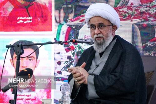 آزادگی و کرامت انسانی آموزه های برجسته مکتب عاشورا است