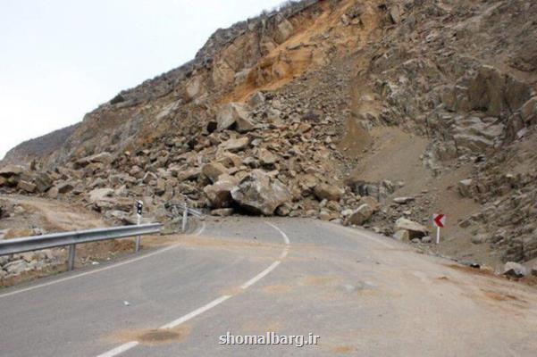 یك كشته و 3 مصدوم در حادثه ریزش كوه در محور هراز